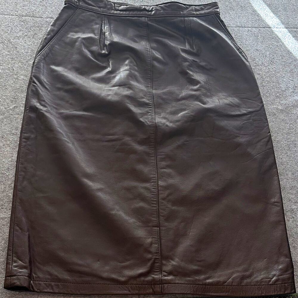 JH Collectibles Brown Leather Straight Pencil Knee Length Skirt 28 Button